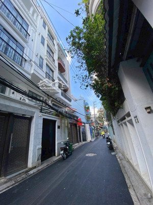 nhà siêu đẹp 7 phòng ngủ có thang máy đường trần bình trọng, bình thạnh. liên hệ : 