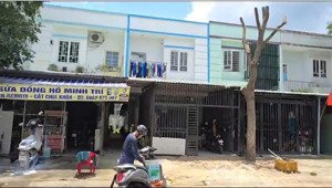 chính chủ gửi bán dãy nhà trọ 1 ki ốt và 4 phòng trọ chợ đêm, khu cn bàu bàng, tp hồ chí minh