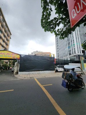 định cư bán gấp giảm thêm 12 tỷ đất xây tòa nhà cmt8 8x27m ctxd: hầm 8 tầng giá: 55 tỷ