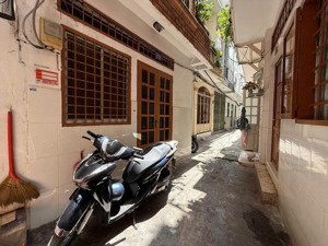 bán nhà khu dân cư an ninh phường 6 bình thạnh 2 lầu đúc. giá 3 tỷ 850 . liên hệ : 