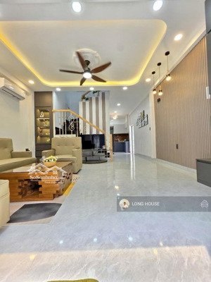 nhà đẹp, căn góc, 3 phòng ngủ, sổ đẹp, nở hậu tài lộc gần mt lê văn sỹ, hẻm thông đặng văn ngữ