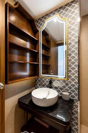 cần tiền kinh doanh bán gấp căn hộ chung cư khánh hội 3, quận 4 81m2 2pn2wc 2ty100 triệu