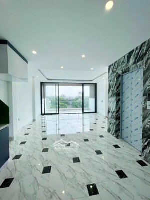 5 tầng thang máy mới tinh - trung tâm 2 bà trưng - ở - cho thuê tạo dòng tiền