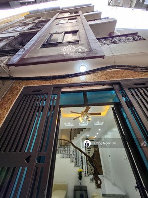 chính chủ bán nhà phường láng thượng 9,8 tỷ, 42m2,chuẩn giá.sau quy hoạch sát mặt tiền đường láng