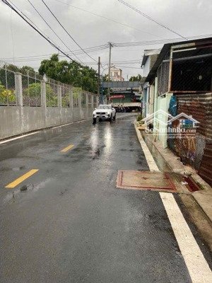 bán nhà 3 tầng đường thạnh xuân 47, phường thạnh xuân, q12, dt 70,5m2(4x18).hẻm 6m,giá 4,5tỷ