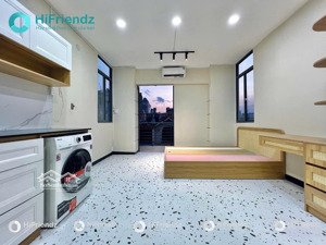 studio ban công, máy giặt riêng - ngay phố ẩm thực phan xích long - nhà mới - rộng rãi thoáng xỉu