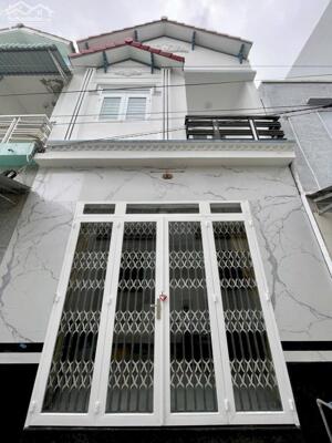 NHÀ TRỆT LẦU HẺM 387 ĐƯỜNG TRẦN NAM PHÚ GẦN ĐẠI HỌC Y DƯỢC CẦN THƠ