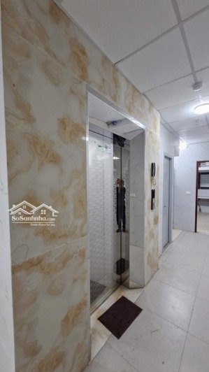 ccmn cầu diễn thang máy - ngõ thông - phòng rộng khép kín full đồ - dòng tiền 450 triệu/ năm.