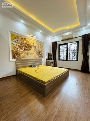 BÁN NHÀ PHỐ TRẠM, LONG BIÊN, GẦN AEON MALL LONG BIÊN 5T, 43M2, GIÁ 8,5 TỶ