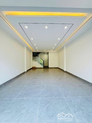 bán nhà trung tâm gia thuỵ, ngõ ô tô tránh, 6 tầng thang máy, gara ô tô, 