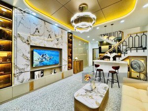 bán gấp nhà cầu diễn ô tô đỗ cửa 51m 8.x tỷ ngõ thông,kinh doanh, dân xây kiên cố full đồ sẵn ở