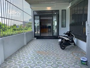 nhà cần bán xã củ chi đường mai thị buội(dt128m)giá 2ty850tr thương lượng.lh xem nhà gọi trước 30p