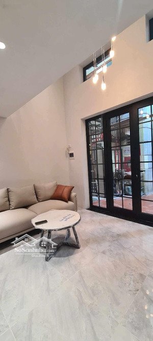 đẹp-gần phố-full nội thất-sân rộng để xe-giữ tiền an toàn-khai thác cho thuê-dòng tiền ổn định-