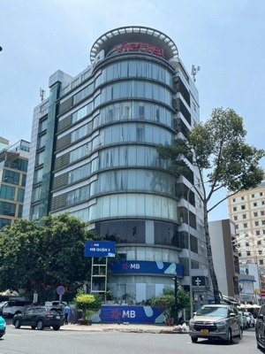 bán tòa nhà góc 2 mặt tiền khu nguyễn văn trỗi. dt 195m2(15x13m) 8 tầng tn 120tr. giá 38tỷ tin thật