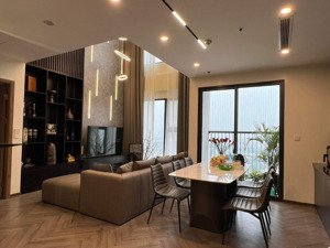 chính chủ bán căn mezza duplex 2 tầng chung cư sky oasis