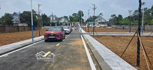 chính chủ cần tiền gấp cắt lỗ 300tr so với những lô bên cạnh lô góc 2 mặt tiền