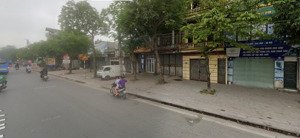 cho thuê nhà 3 tầng mặt đường nguyễn đức thuận, ql5, gia lâm, 10 triệu/th, 150 m2, giá cực chất hot