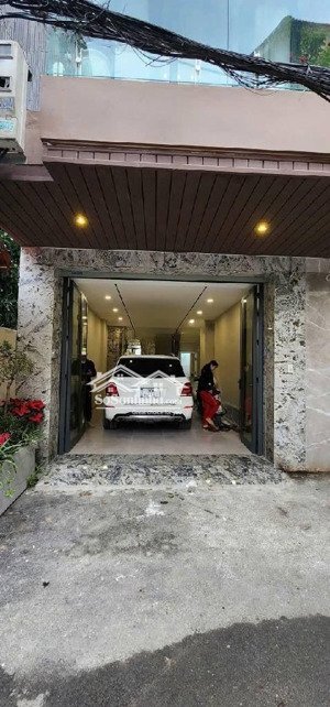 nhà 6 tầng thang máy, full nội thất. phố hồng tiến, bồ đề, long biên. dt 55m2, giá tốt đầu tư