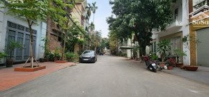 bán căn biệt thự tại thạch bàn cổ linh - diện tích 105m lô góc 4tầng ô tô tránh - giá 17,4tỷ