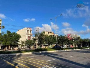 1 căn duy nhất mặt tiền lê văn hiến giá chỉ 90tr/m2 vừa ở vừa có dòng tiền gần bùi tá hán!