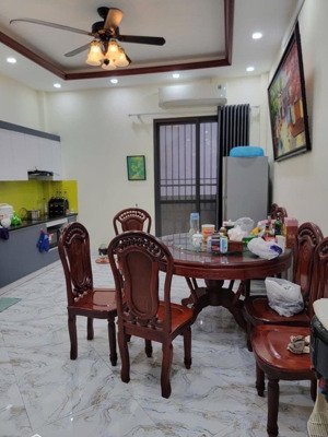 bán nhà riêng tại lĩnh nam, 10,8 tỷ, 65m2, view đẹp, giá tốt