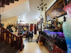 trung tâm văn quán - ngõ rộng - dân xây chắc chắn