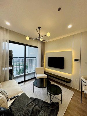 bán gấp 1n+1, g3.2x30, 43m2, giá 3,3 tỷ, sẵn nội thất, tt tiến độ - sola park, vinhomes smart city