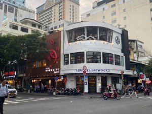 định cư bán góc hai mặt tiền hoàng hoa thám ( 6x27) 158m2 hđt 120tr/th , ctxd hầm 7 tầng 27 tỷ tl