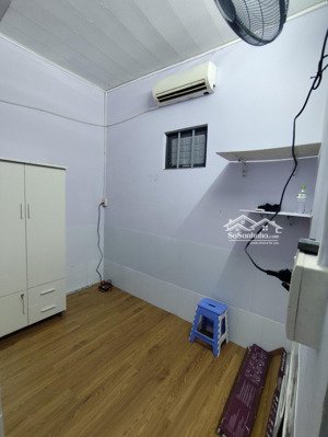 phòng 3,2tr. tối đa 1ng 1xe là sinh viên/ nv văn phòng. xe rộng rãi