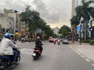 bán nhà nguyễn hoàng,lô góc, 2 mặt thoáng, dân xây tâm huyết ,6 phòng ngủ ,sổ đỏ đẹp gần bx mỹ đình