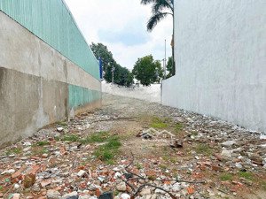 bán lô đất siêu đẹp 8m x30m .mặt tiền đường lê thị riêng,phường thói an.quận 12. lh: 