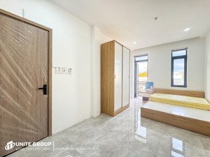 cho thuê căn hộ mới khai trương, ban công_cửa sổ thoáng gần ngã tư hàng xanh, chợ bà chiểu