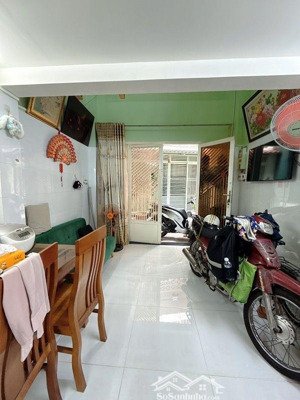 bán nhà đẹp nở hậu sư vạn hạnh hẻm 3m 3 tầng 3 phòng ngủ 4.9 tỷ