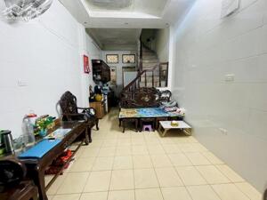 Nhà phố Hào Nam – Ngõ nông – 2 mặt ngõ thoáng – Nhà đẹp – 32m2 – 5 tầng – 8.2 tỷ