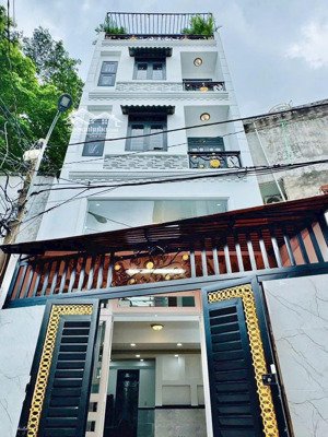 bán nhà hxh lê quang định phường gia định(dt: 4x19m + 4 tầng + ô tô ngủ trong nhà) giá nhỉnh 11tỷ