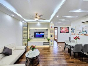 chính chủ bán căn chung cư lô góc -toà ruby1 giang biên. full nội thất, 76m2, 3 ngủ,2vs. giá tl