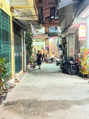 bán nhà giáp bát, hoàng mai, 45m, 4 tầng, ô tô đỗ cửa, 10,6 tỷ