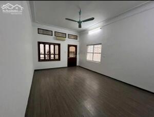 Cho thuê nhà Nguyễn Trãi, 43m2 x 3.5 tầng, 2 ngủ, 8 Triệu KD, kho, ở gđ, nhóm đi làm
