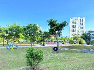 6.8 tỷ. đối diện công viên kđt hà quang 1. liên hệ em hoàng 