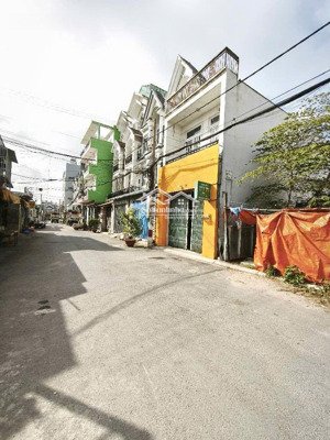 chính chủ bán đất , 4.2m x 17m, thạnh xuân 46, ra hà huy giáp 40m, đường 10m, giá 4,35 tỷ