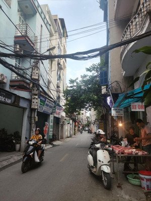 nhà dân xây bồ đề - long biên dt 73m2 mt 4.8m chỉ 10.6 tỷ sát phố cổ