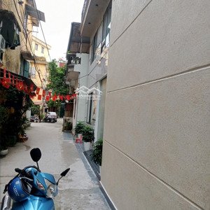 nhà dân xây thạch bàn - long biên dt 60m2 6tầng mt 11m nhỉnh 13ty ô tô ngủ trong nhà