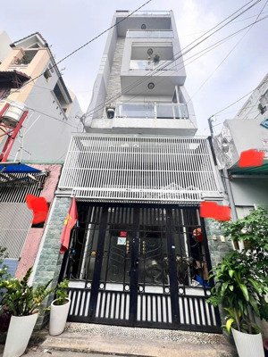 bán tòa 6 tầng 13 chdv hẻm 8m hoàng văn thụ. khai thác 50tr/tháng. giá 18 tỷ tl