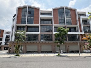 bán shophouse 2 mặt tiền, cạnh đại lộ, gần biển tại vinhomes ocean park 3, giá 16,8 tỷ, 100m2