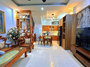 nhà đẹp như khách sạn 5 sao, 40m ra ô tô tránh, lô góc 2 thoáng - 50m2 + 5 tầng bùi xương trạch .