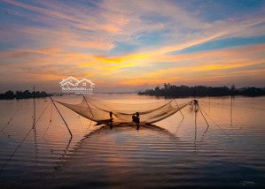 bán căn biệt thự view sông tuyệt đẹp kề giang cận hải. biệt thự view sômg cổ cò, hội an tuyệt đẹp.