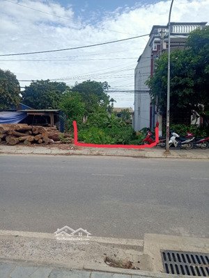 nhỉnh 4tỷ sở hữu ngay lô đất mặt đường nhựa rộng 8m vỉa hè 3m kinh doanh đỉnh,hòa thạch phú cát hn