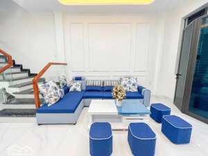 bán nhà 3 tầng độc lập - trung tâm phố đình đông - giá 3,18 tỷ (thỏa thuận)