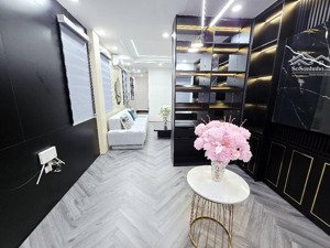 siêu phẩm thạch bàn ô tô tránh kinh doanh 7 tầng thang máy