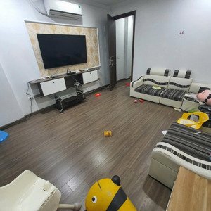 nguyễn văn linh 60 m2 5 tầng, 15 triệu/th, cho thuê nguyên căn. đầy đủ nội thất cơ bản